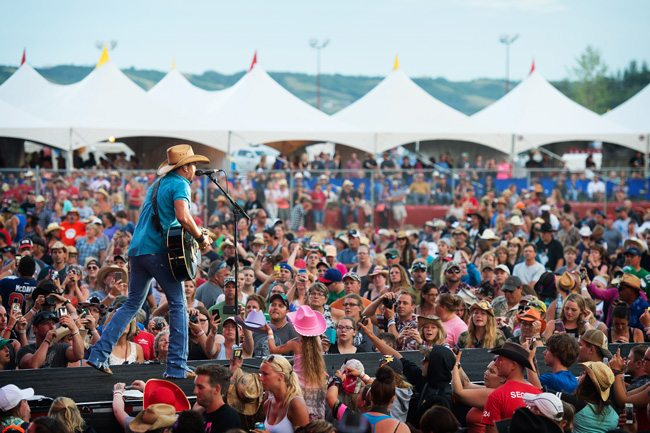 Loraas Disposal Event Rentals fence rentals